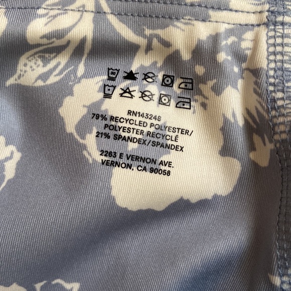 Authentic Reformation Ecomove High Rise 7" Bike Short in Porcelain | Worn Once - Picture 7 of 7